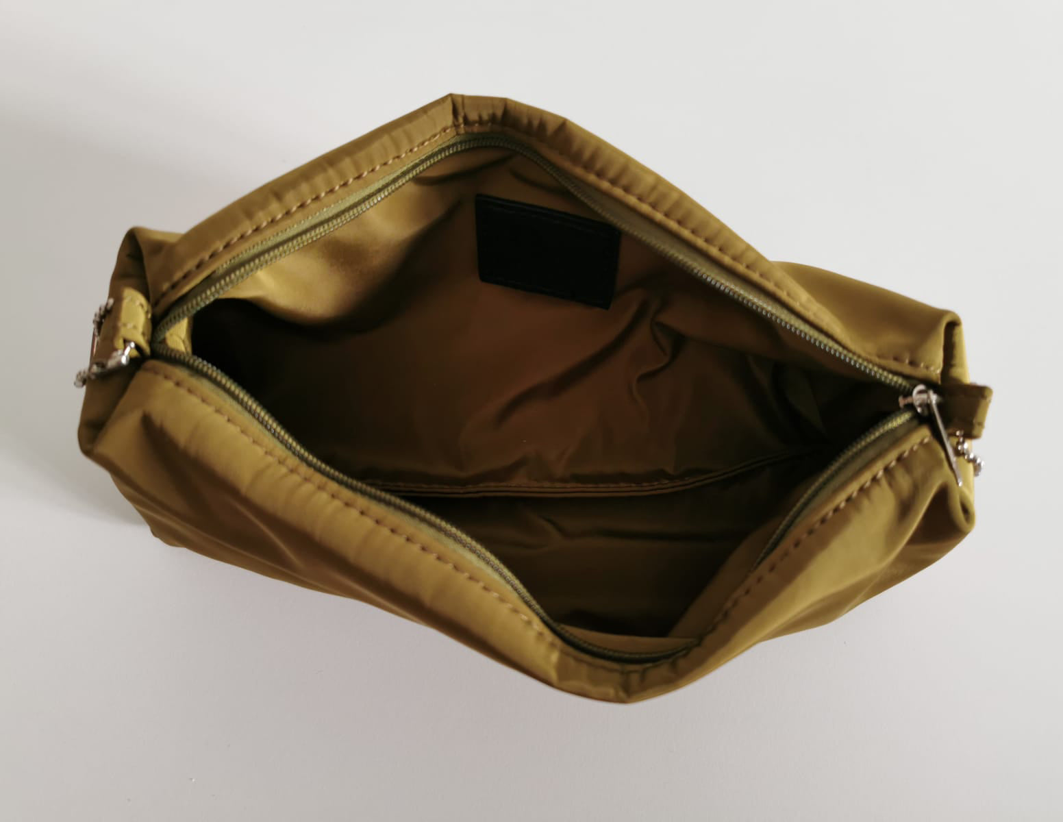 Weave leather bag with olive green pouch