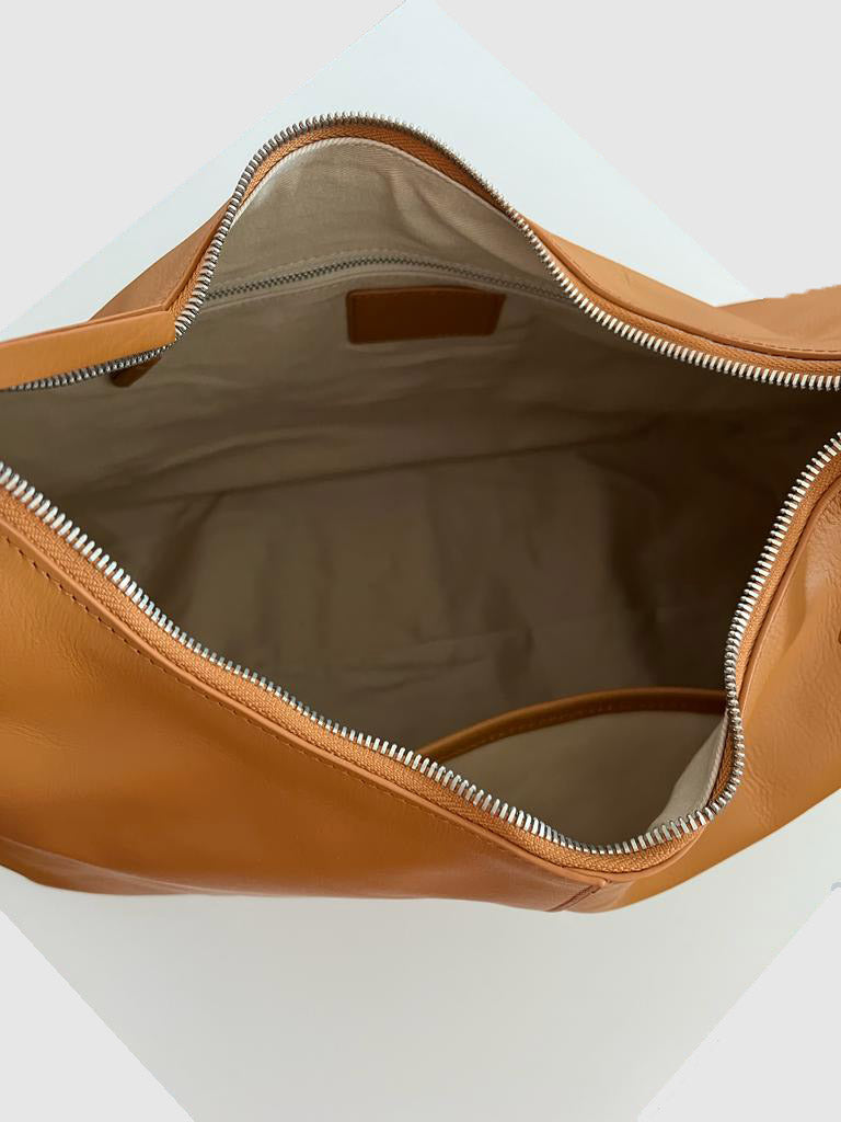 Lunae hobo in tan (sold out)